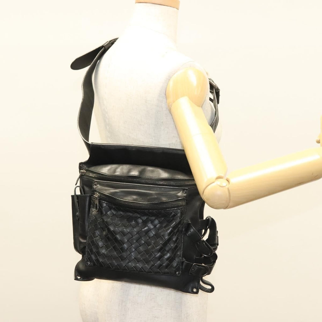 Bottega Veneta Utility Waist Bag Leather With Intrecciato Black Leather Bag