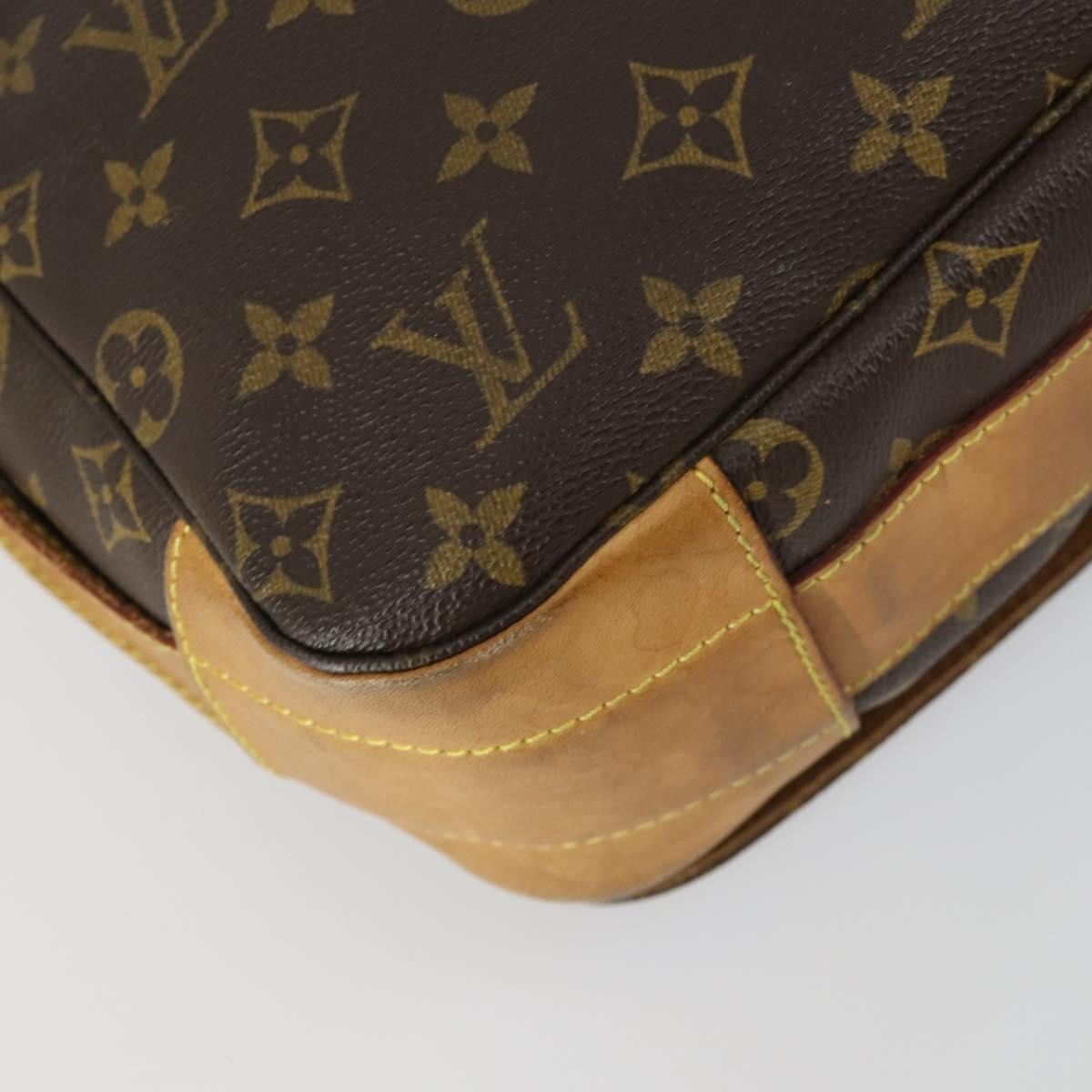 Louis Vuitton Abbesses Messenger Bag Monogram Canvas Brown Canvas Shoulder Bag