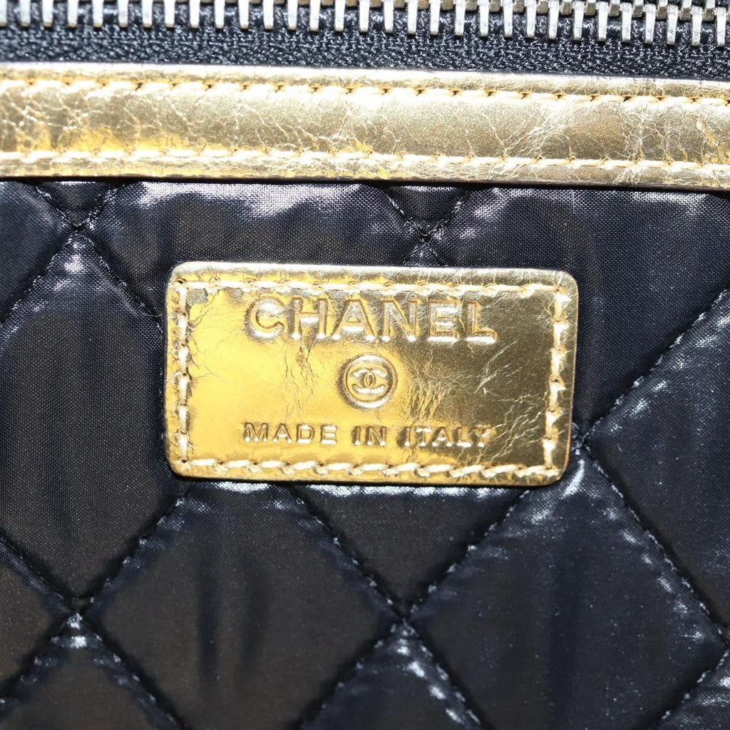 Chanel Feminine Pouch Crinkled Leather Gold Leather Clutche & Pouche Bag