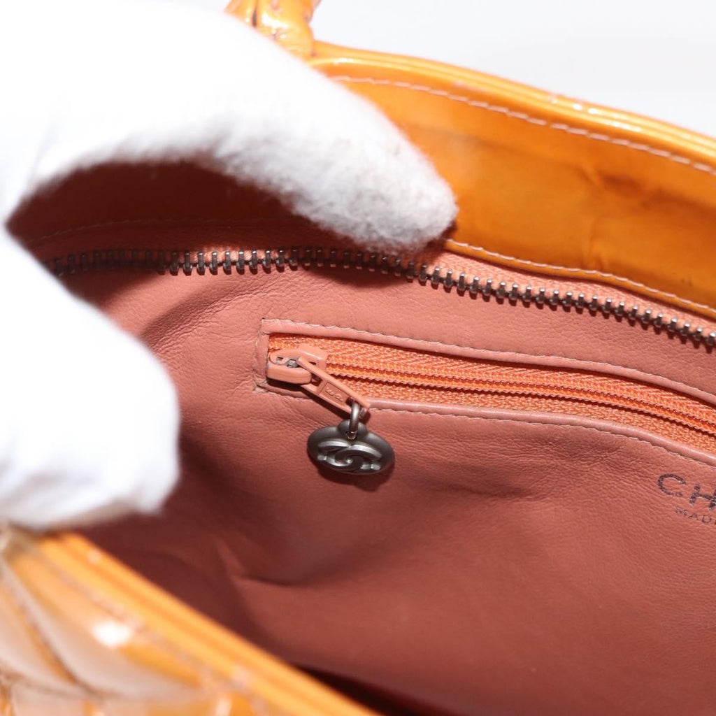 Chanel Medallion Tote Quilted Patent Beige Patent_Leather Tote Bag Bag