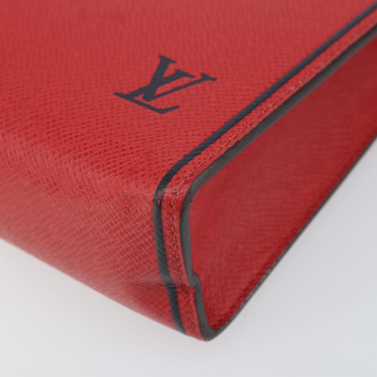 Louis Vuitton Pochette Voyage Taiga Leather Red Leather Clutche & Pouche Bag