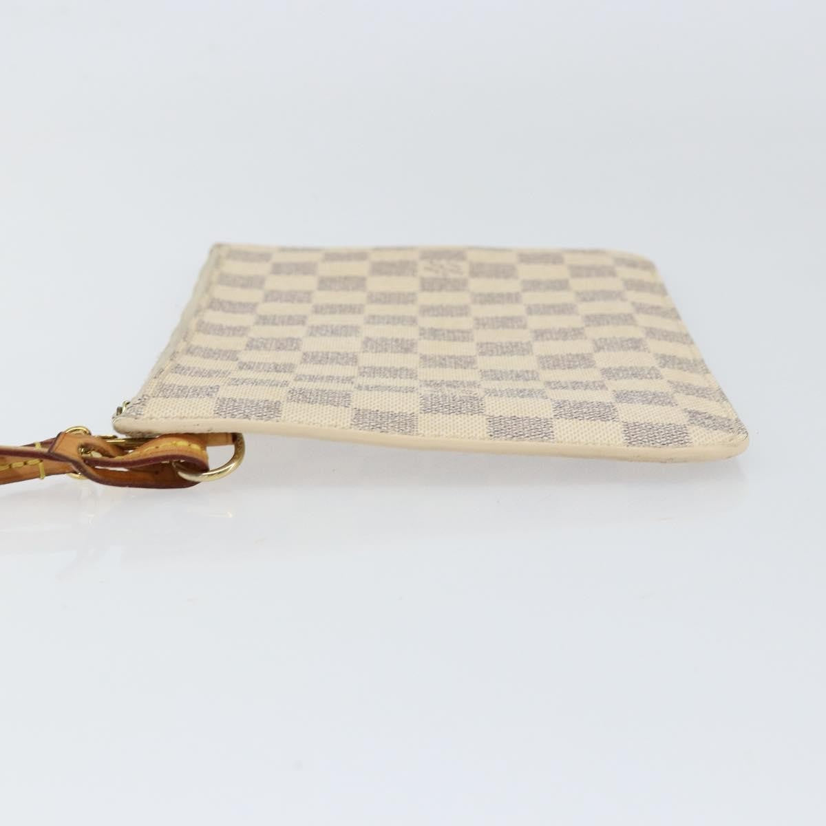 Louis Vuitton Neverfull Pochette Damier White Canvas Clutche & Pouche Bag