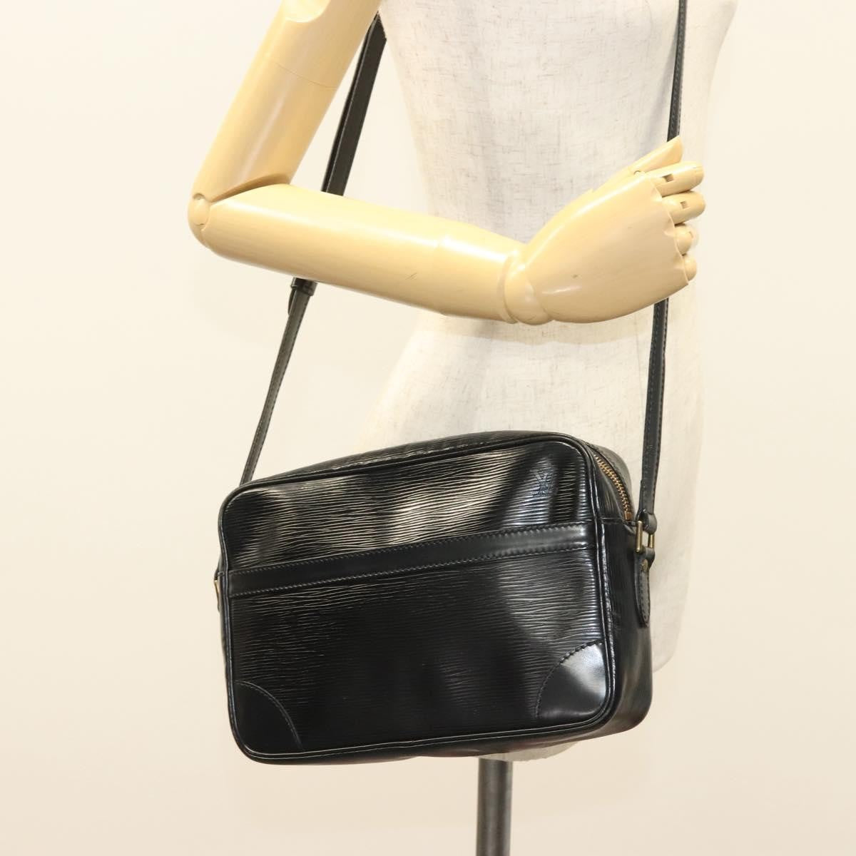 Louis Vuitton Trocadero Handbag Epi Leather Black Leather Shoulder Bag