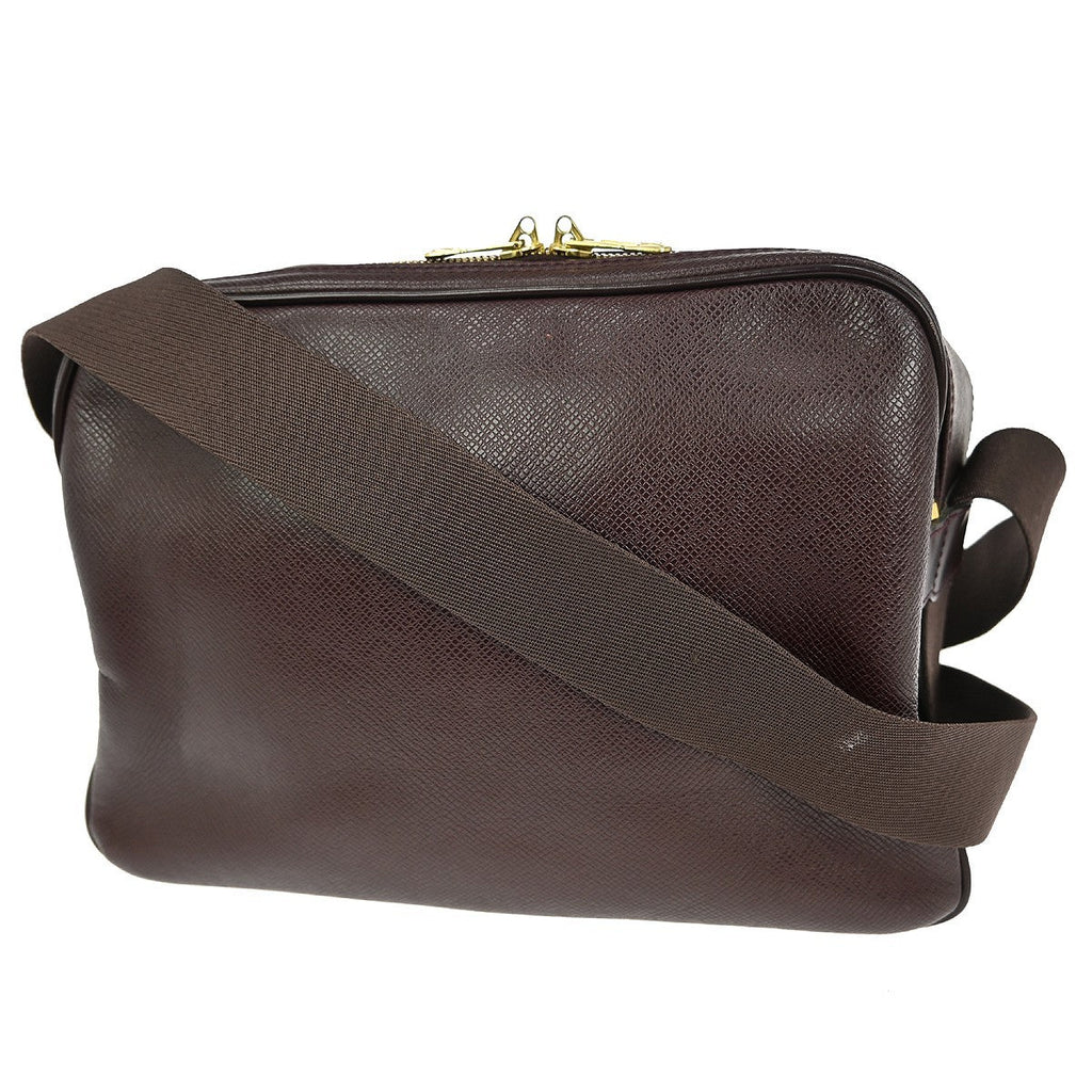 Louis Vuitton Reporter Bag Taiga Leather Purple Leather Shoulder Bag