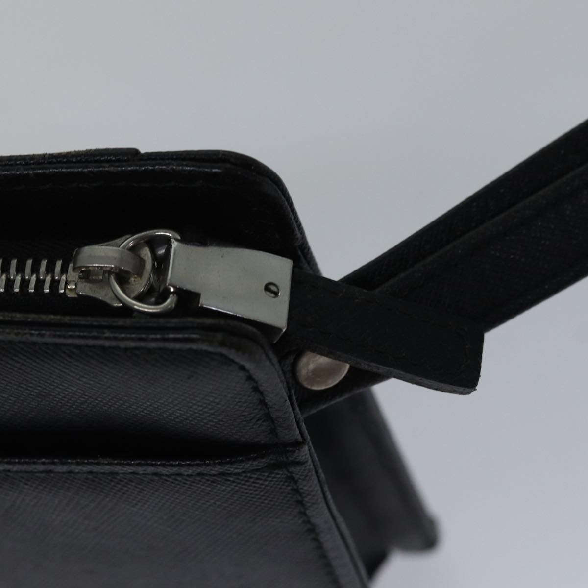 Burberry Vintage Pouch Leather Black Leather Clutche & Pouche Bag