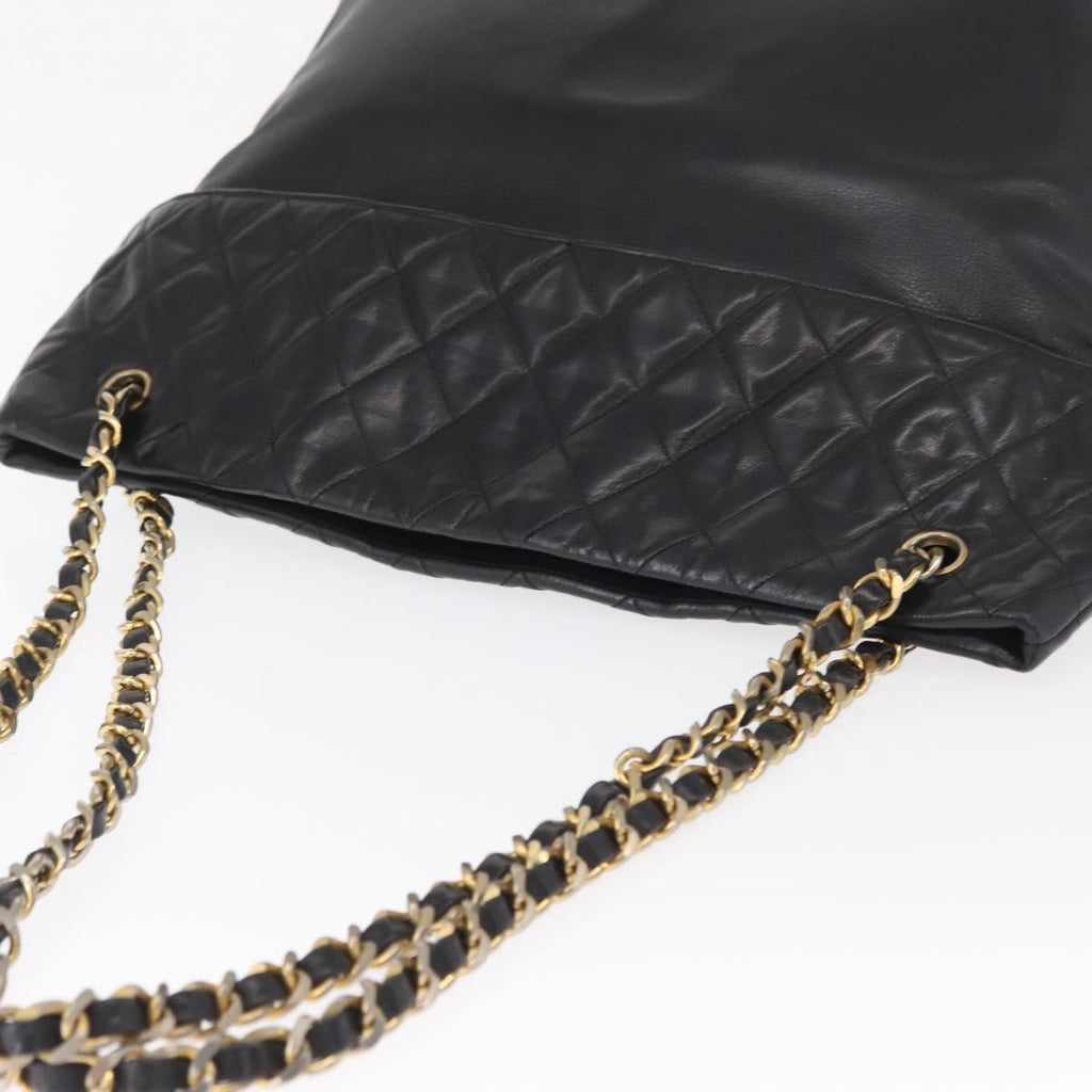 Chanel Chain Tote Leather Black Leather Handbag