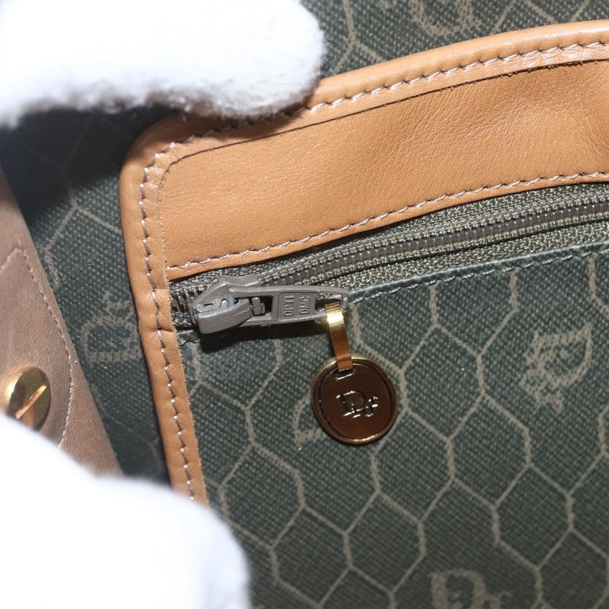 Christian Dior Vintage Honeycomb Flap Crossbody Bag Canvas And Leather Khaki Canvas Shoulder Bag Bag (Pre-Owned)
