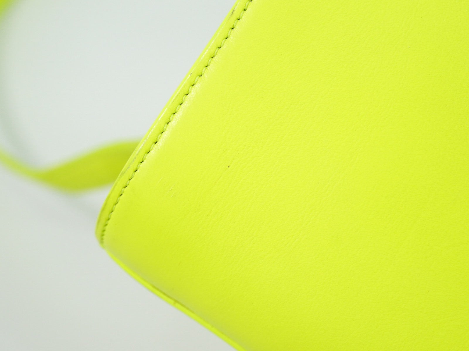 Saint Laurent Sac De Jour Nm Bag Leather Yellow Leather Handbag (Pre-Owned)