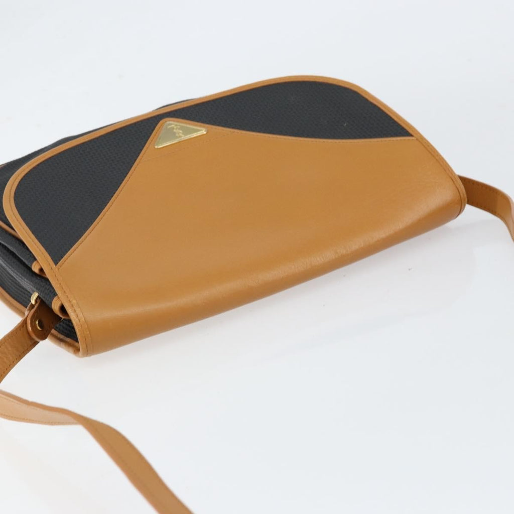 Saint Laurent Vintage Shoulder Bag Leather Beige Leather Shoulder Bag Bag (Pre-Owned)
