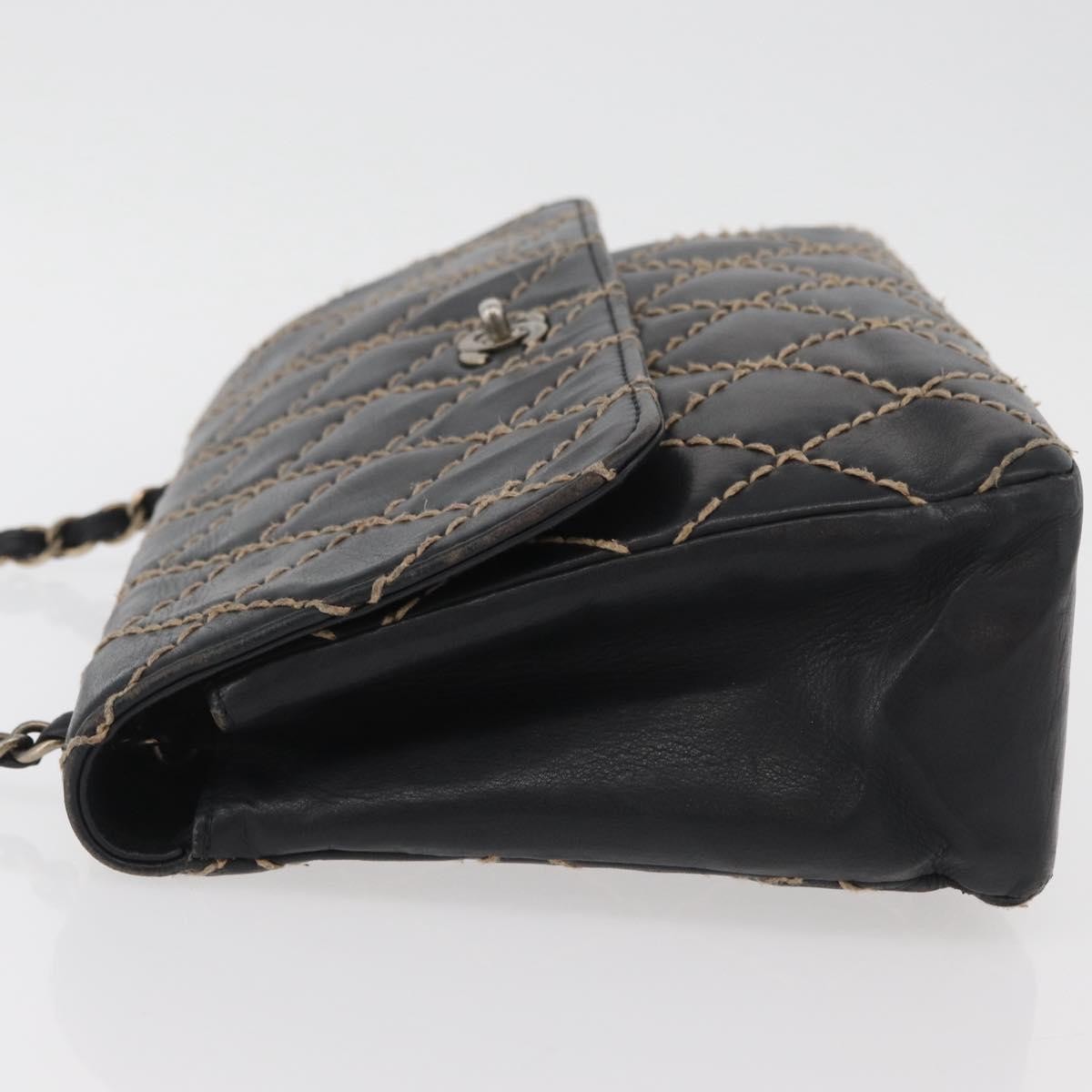 Chanel Chanel Matelassé Cuir Noir Black Leather Black Leather Handbag