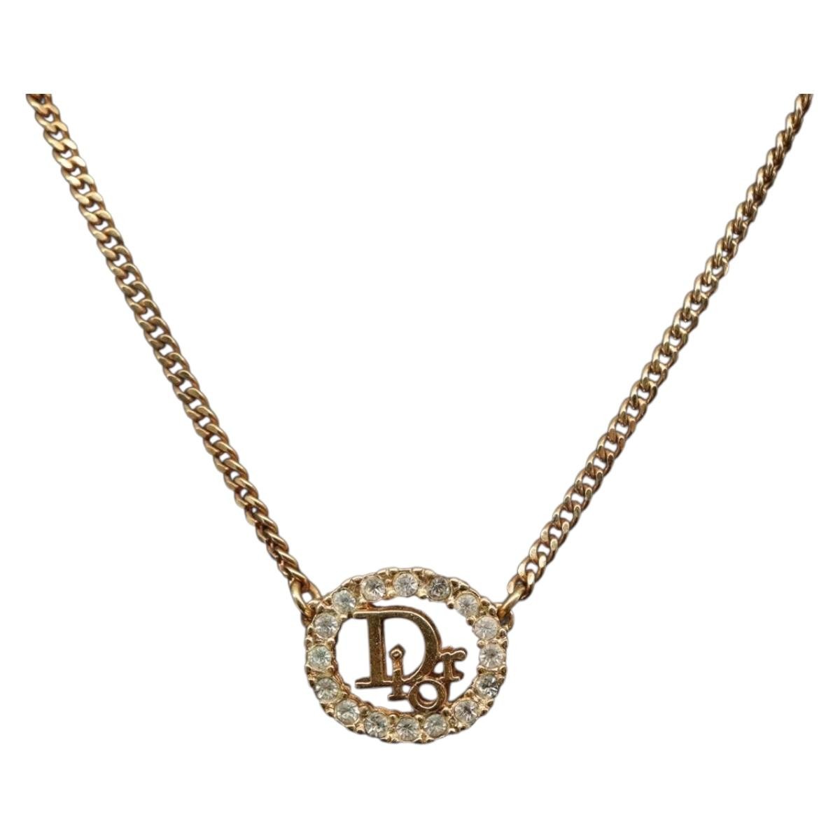 Christian Dior Vintage Logo Round Pendant Necklace Metal And Crystals Gold Metal Necklace Jewelry (Pre-Owned)