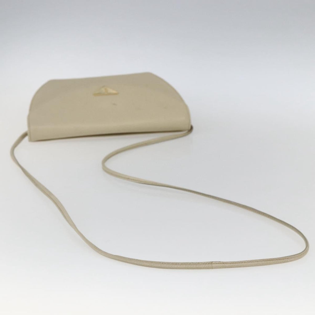 Saint Laurent Vintage Shoulder Bag Leather Ecru Leather Shoulder Bag Bag (Pre-Owned)