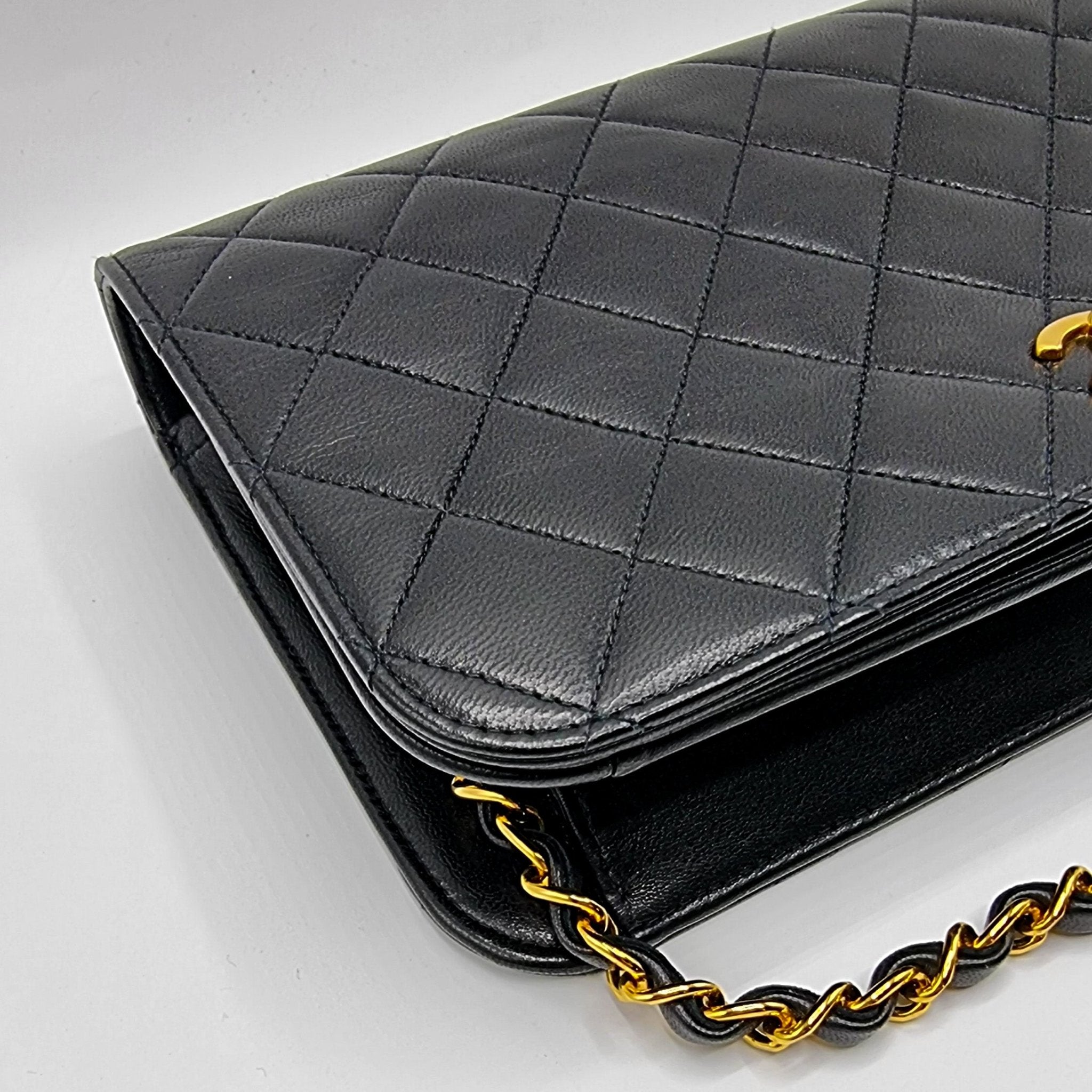 Full Flap Lambskin Leather Shoulder Bag Vintage