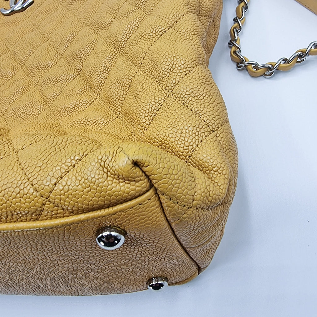 Shoulder Bag Yellow Caviar Leather