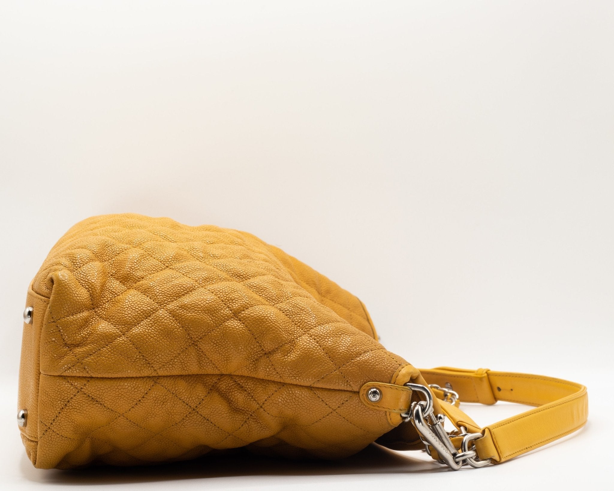 Shoulder Bag Yellow Caviar Leather