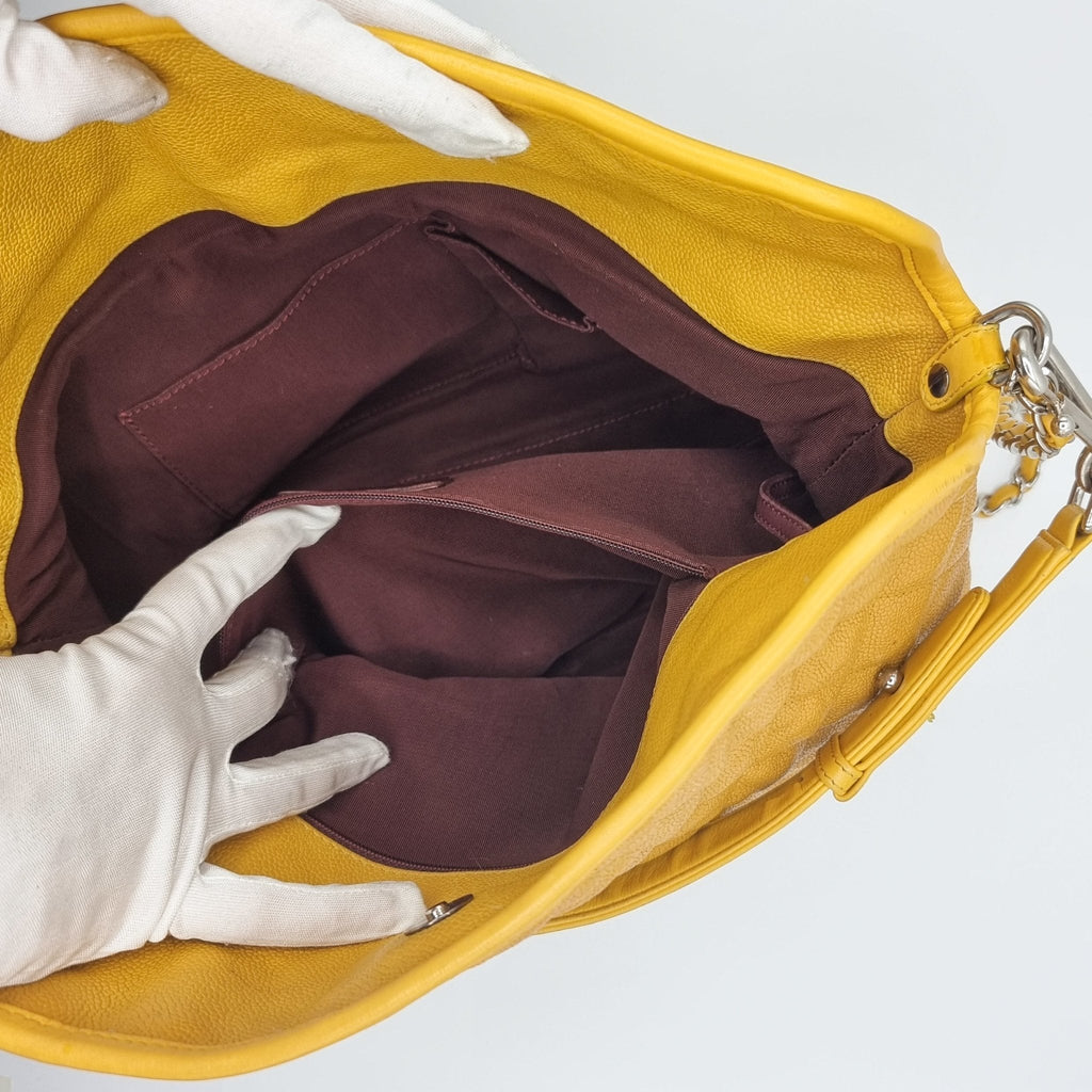 Shoulder Bag Yellow Caviar Leather