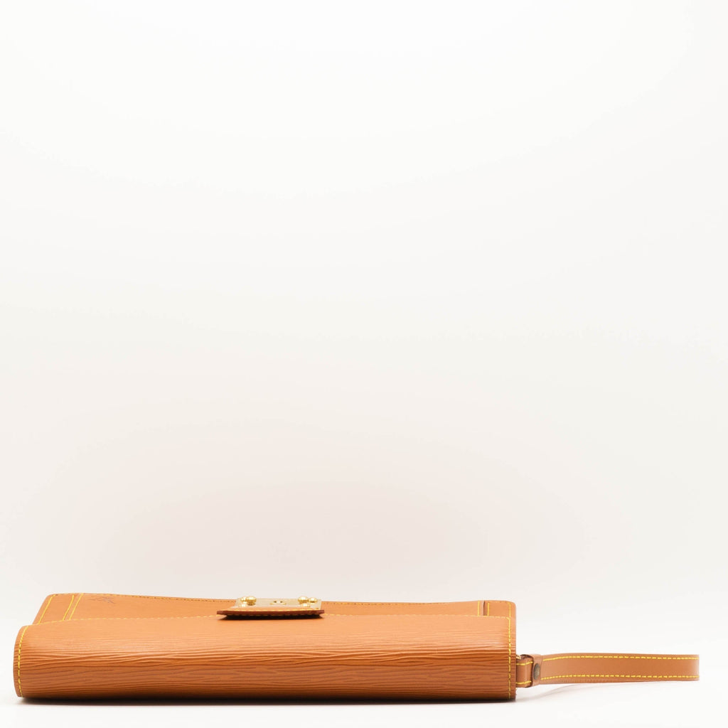 Epi Sellier Dragonne Clutch Brown  M52618