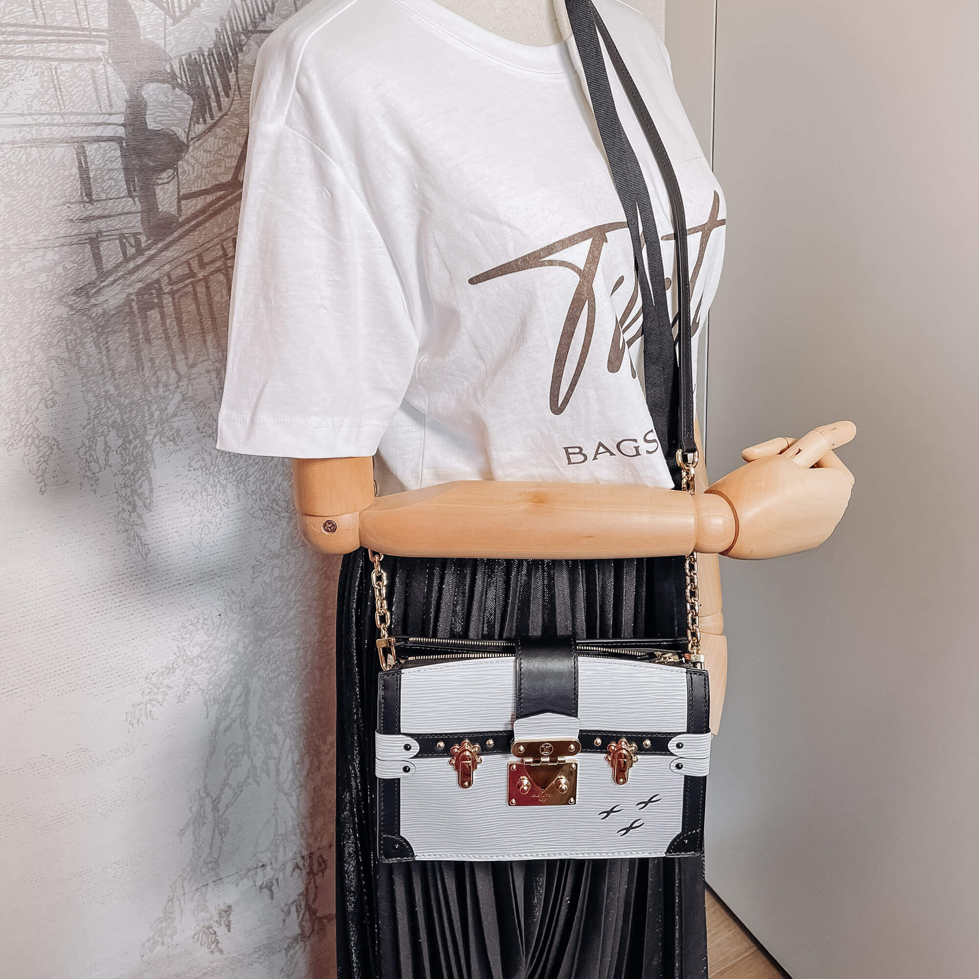 Trunk Clutch Epi Leather White Bag
