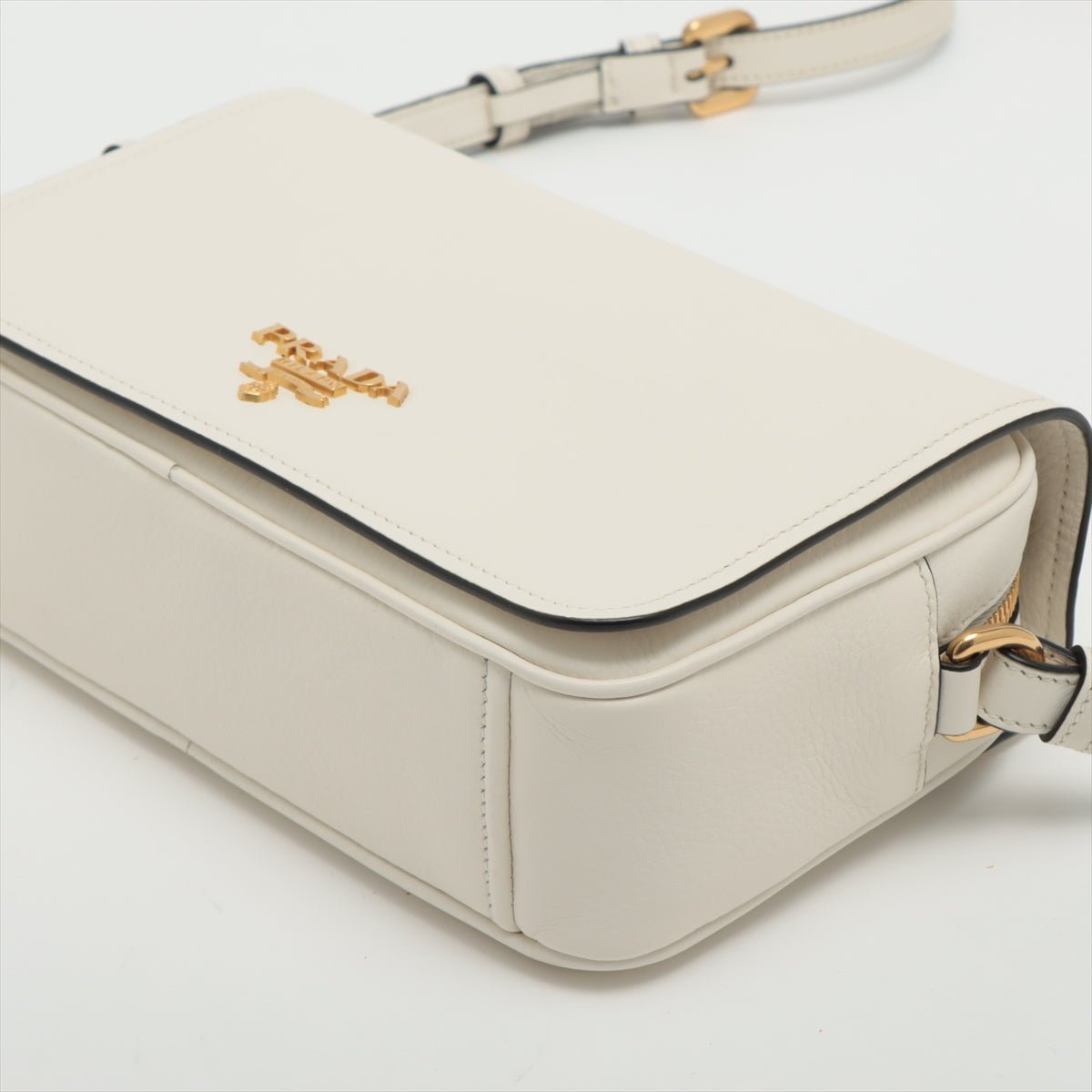 Phenix Shoulder Bag White Leather