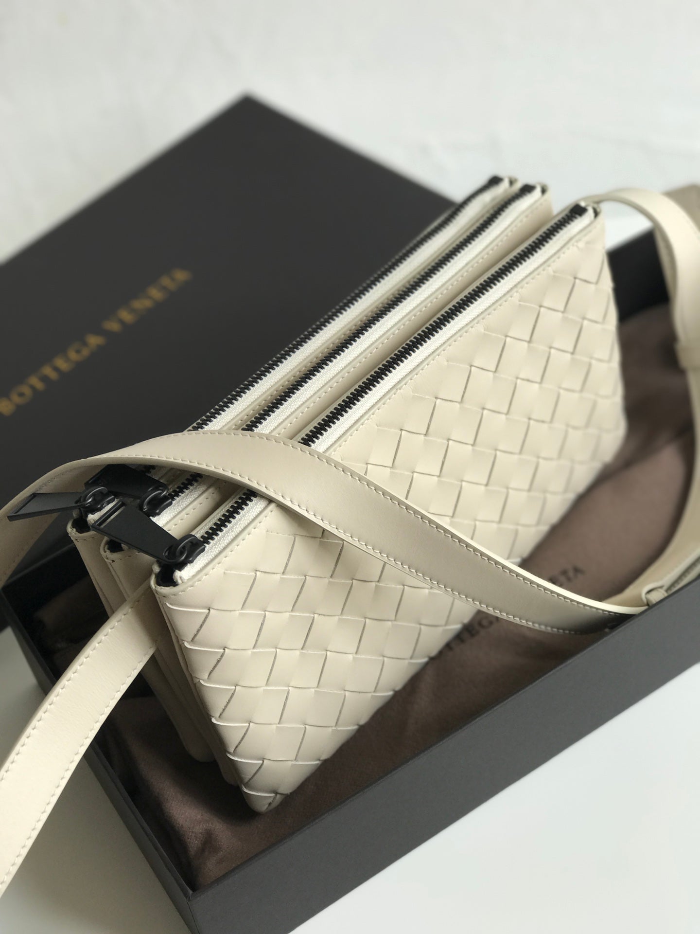 Crossbody Bag White, For Women, Bags 10.2in/26cm