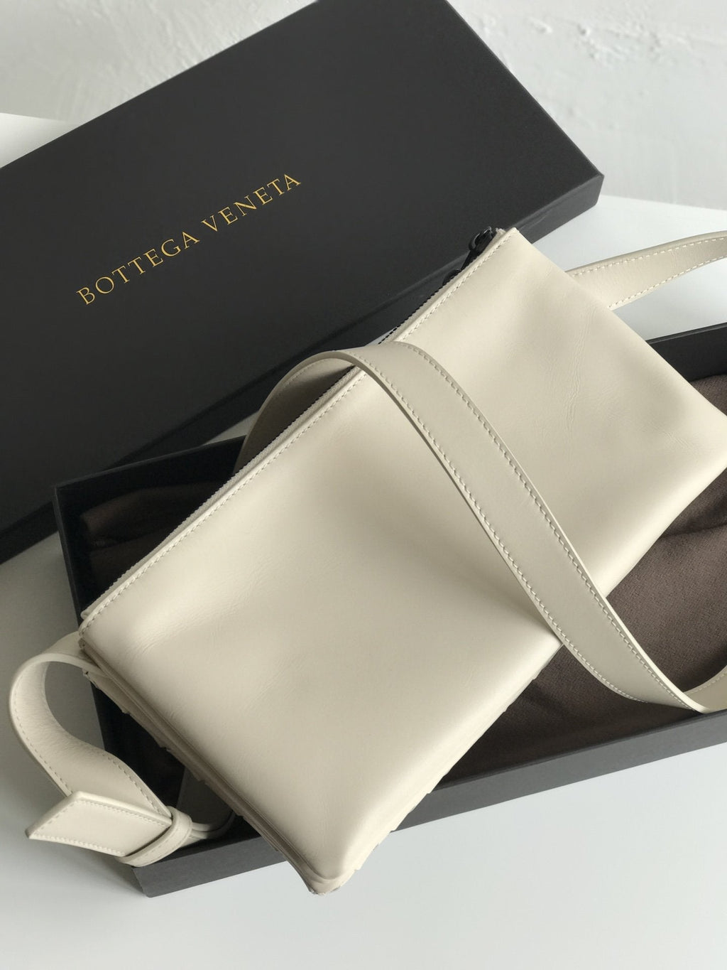 Crossbody Bag White, For Women, Bags 10.2in/26cm