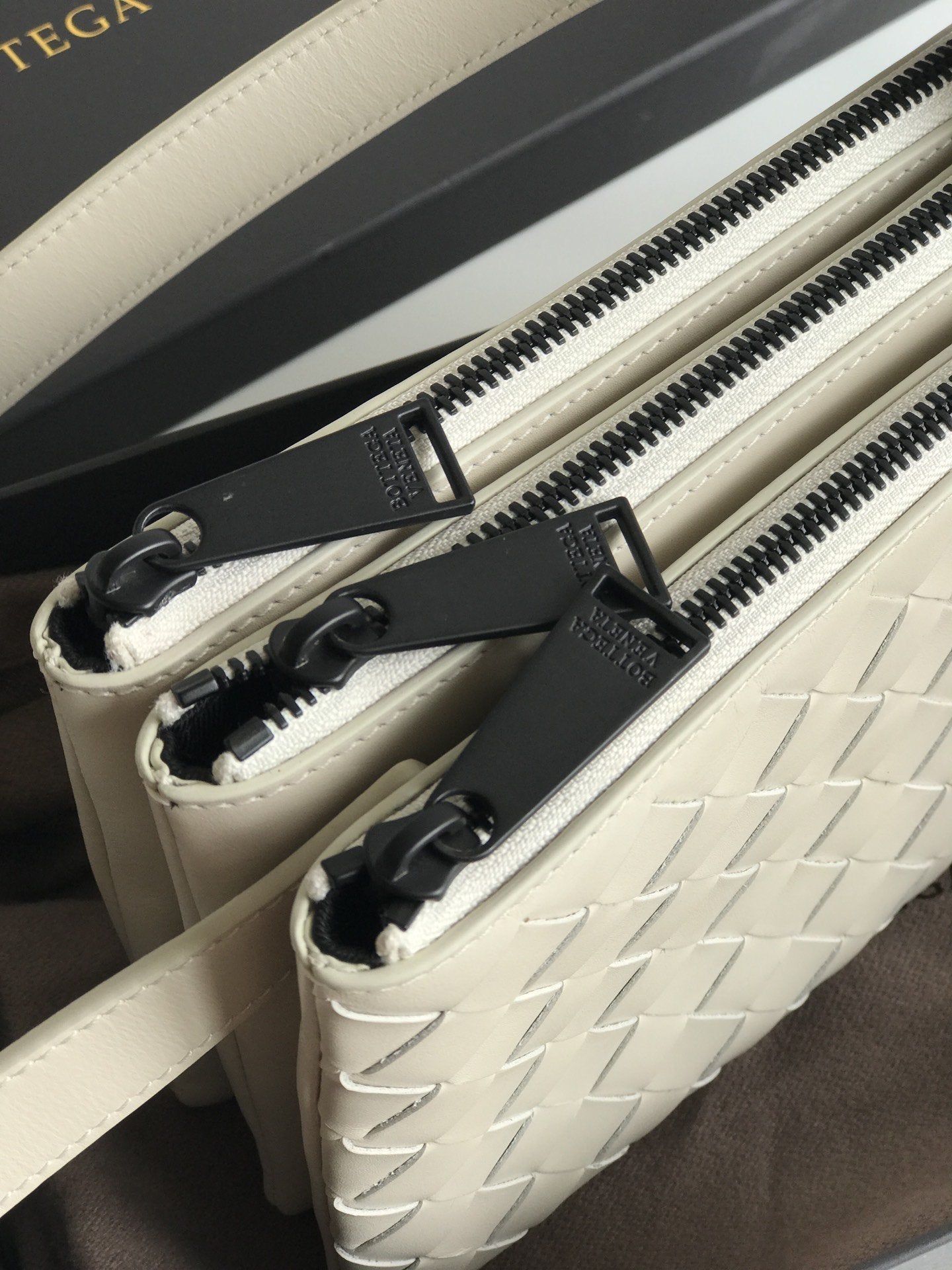 Crossbody Bag White, For Women, Bags 10.2in/26cm