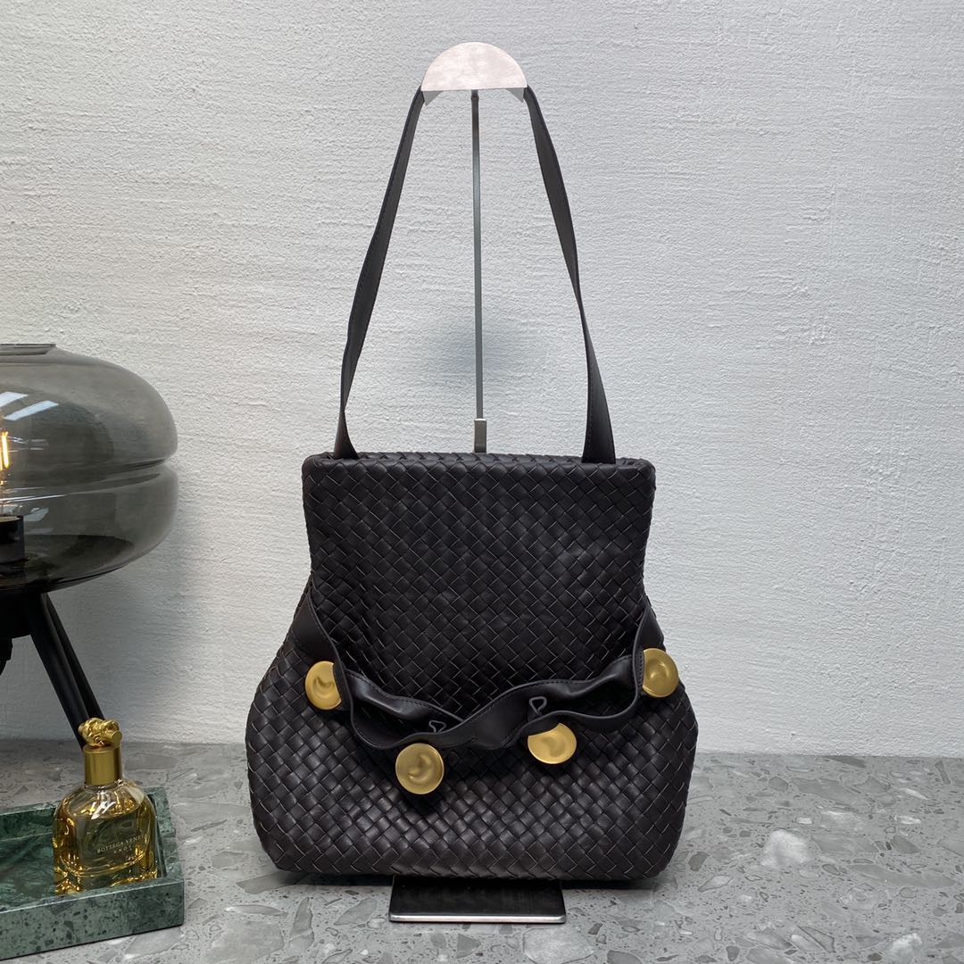 Bottega Veneta Intrecciato Shoulder Bag Purple, For Women, Women’s Bags 10.2in/26cm