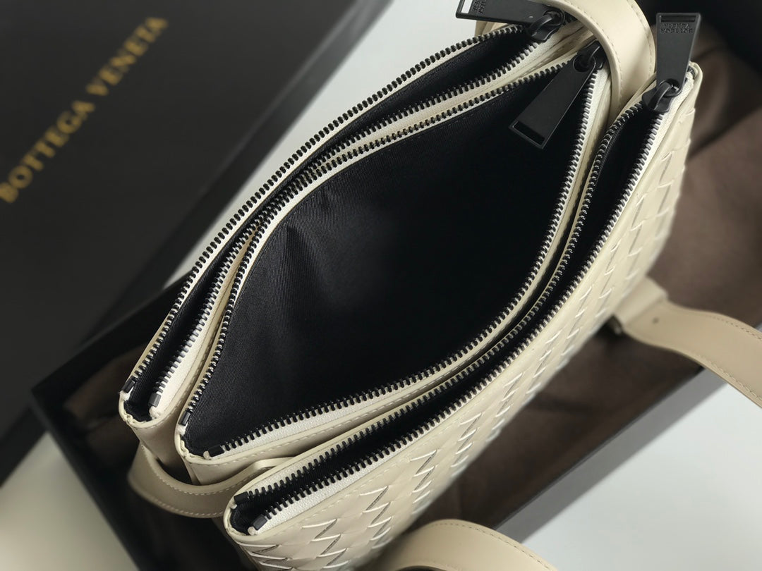 Crossbody Bag White, For Women, Bags 10.2in/26cm