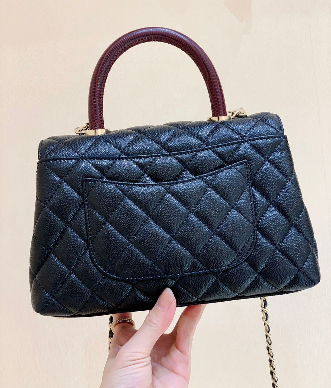 ChanelMeGLAMIum GlamIap Bag With Top Handle Navy Blue For Women, WomenÃ¢â‚¬â„¢s Handbags, Shoulder And Crossbody Bags 9in/23cm A92990