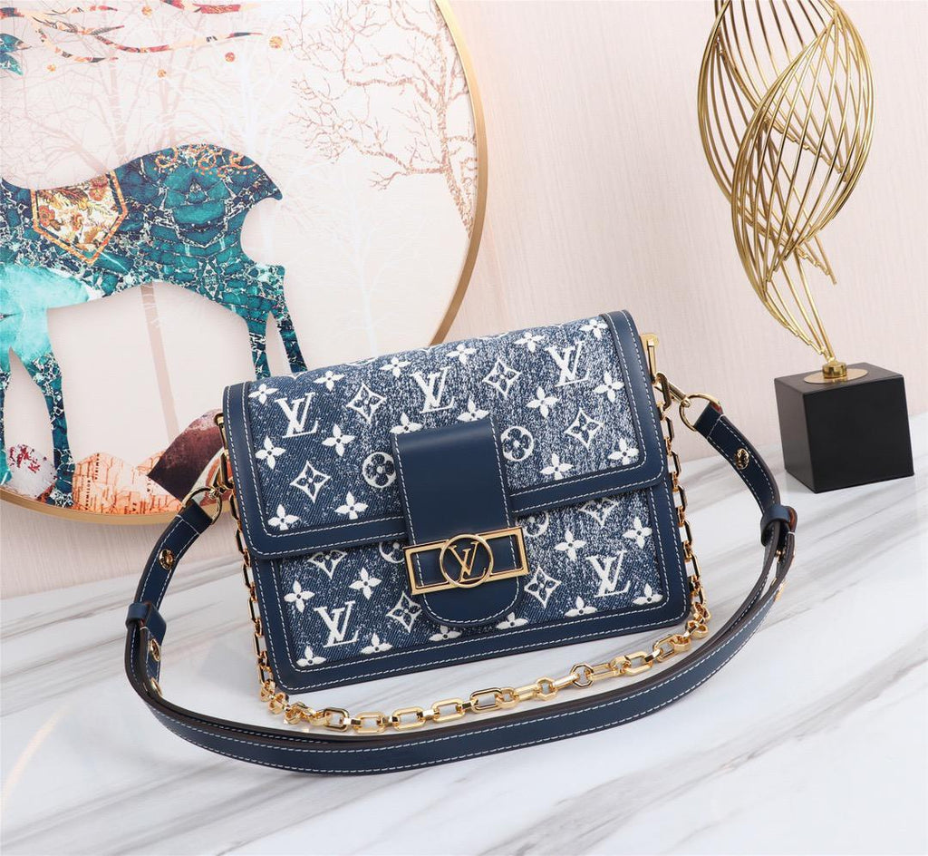 Louis Vuitton Dauphine MM Denim Jacquard Monogram Pattern Navy Blue For Women,  Shoulder And Crossbody Bags 9.8in/25cm Louis Vuitton M59631