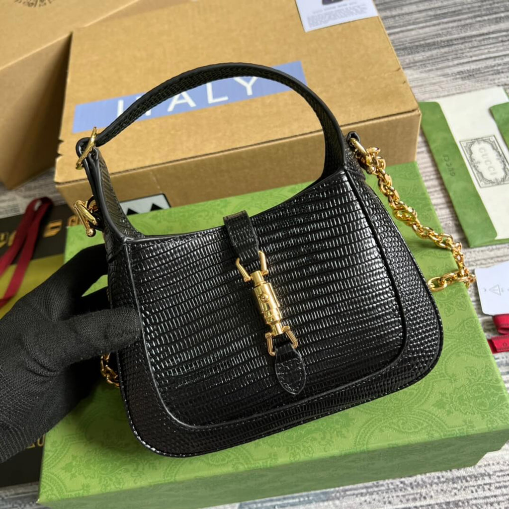 GC 675799 Handbag Leather shoulder bag cross body bags