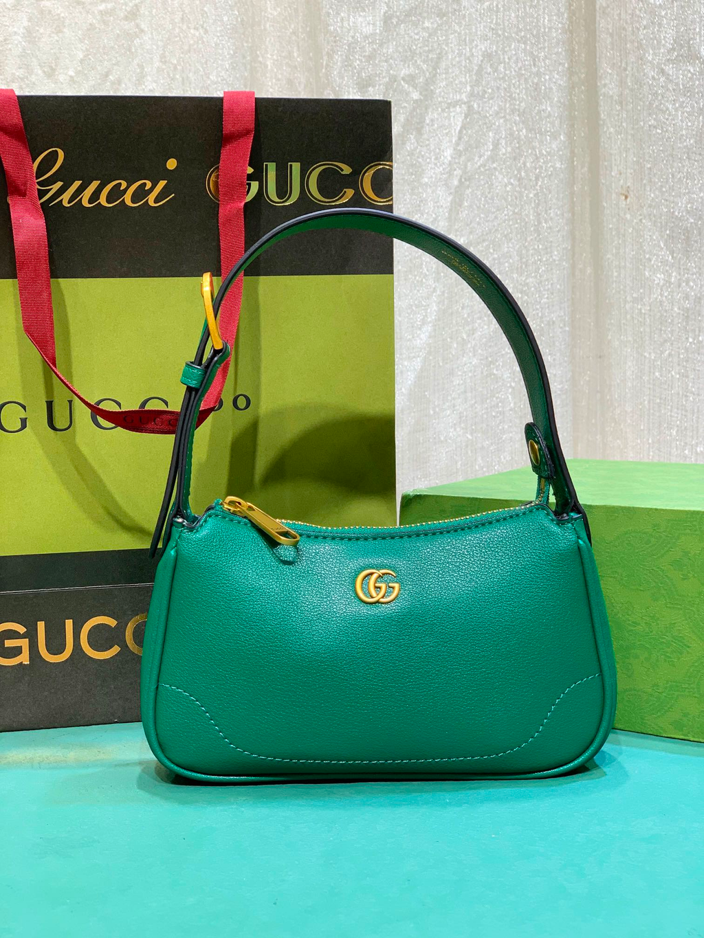 Elite Carryalls